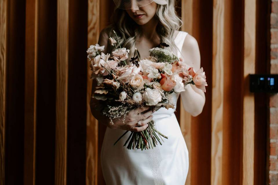 Fine mesh birdcage veil