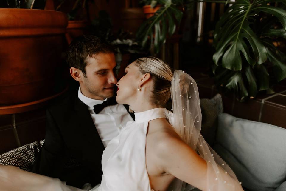 Silver Sixpence In her Shoe