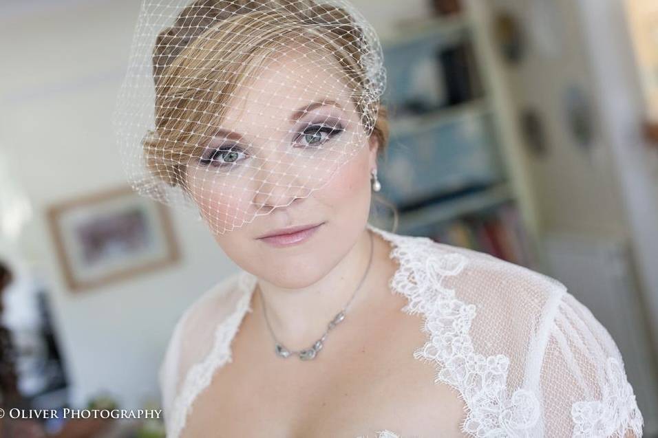 Bridal hair and make-up