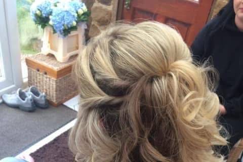 Bridal hair