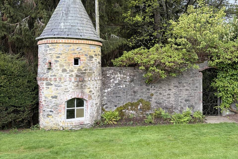 A beautiful Bothy. 🥂