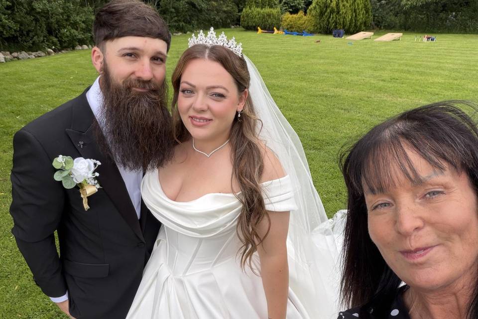 Selfie with the lovely couple