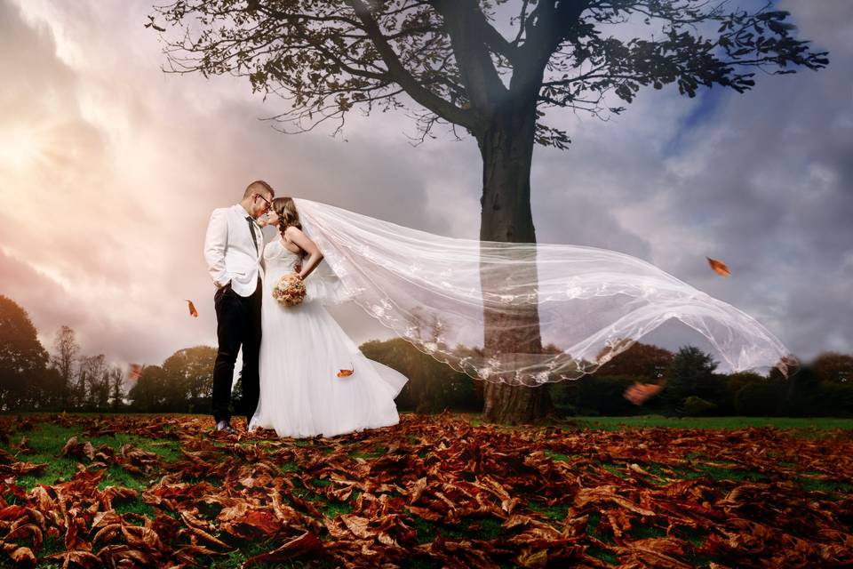 Leeds Autumn wedding veil wind
