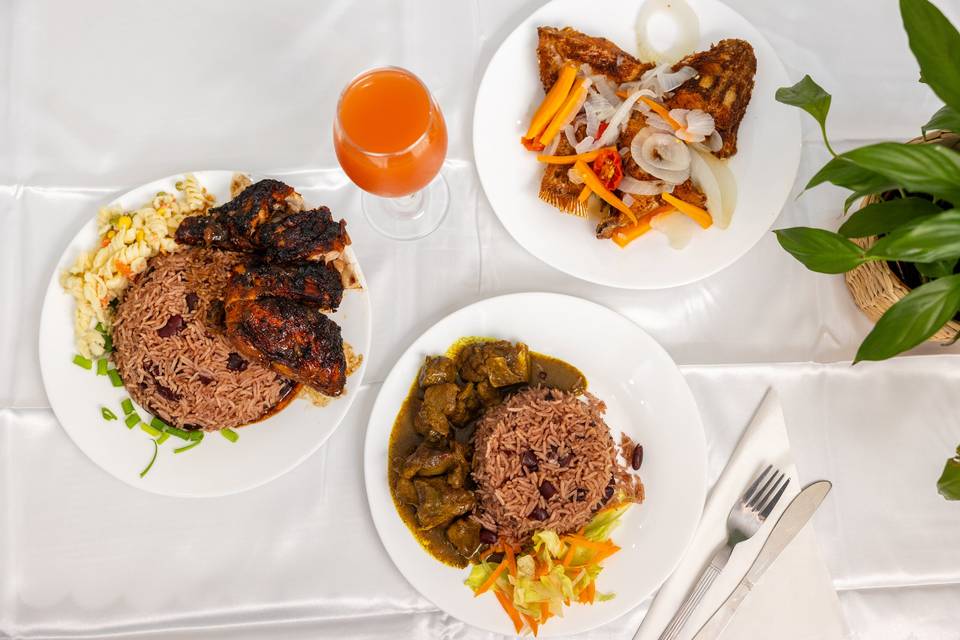two plates stew rice and juice