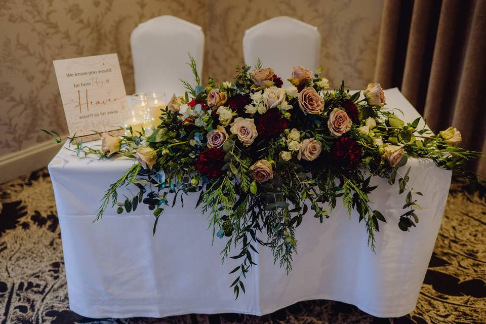 Ceremony table decor