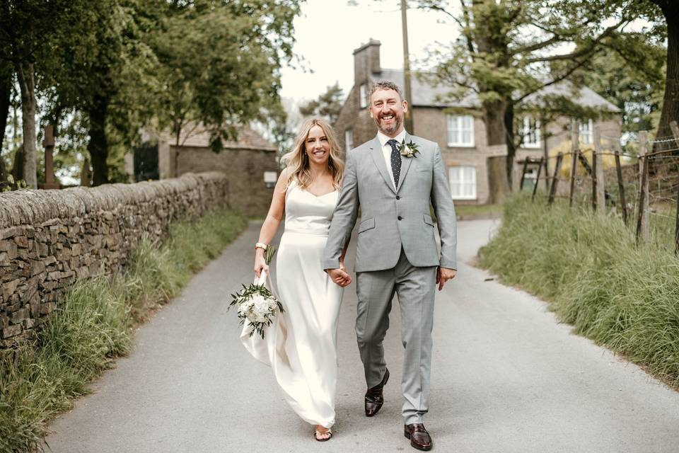 Cheshire wedding photographer - Mellor Parish Church