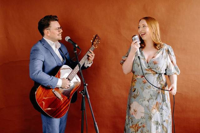 Nick and Kara Beecroft | Wedding & Event Performers