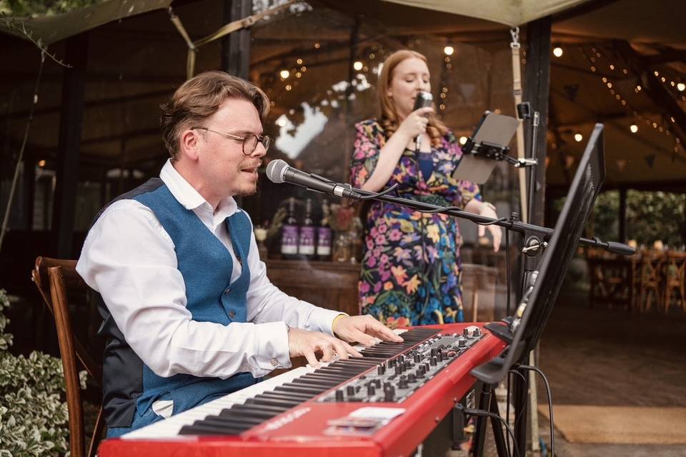 Singing outdoors for reception