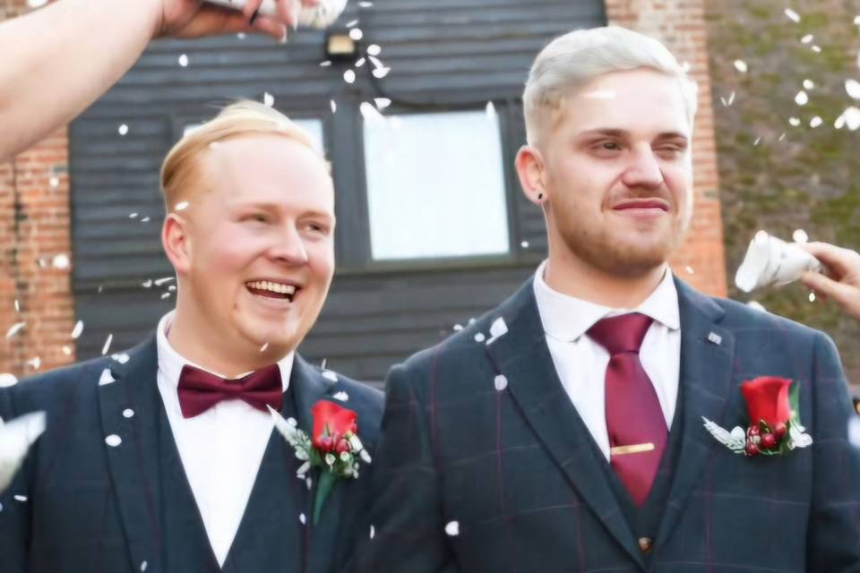 Groomsmen buttonholes