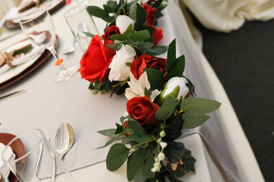 Table decoration vine
