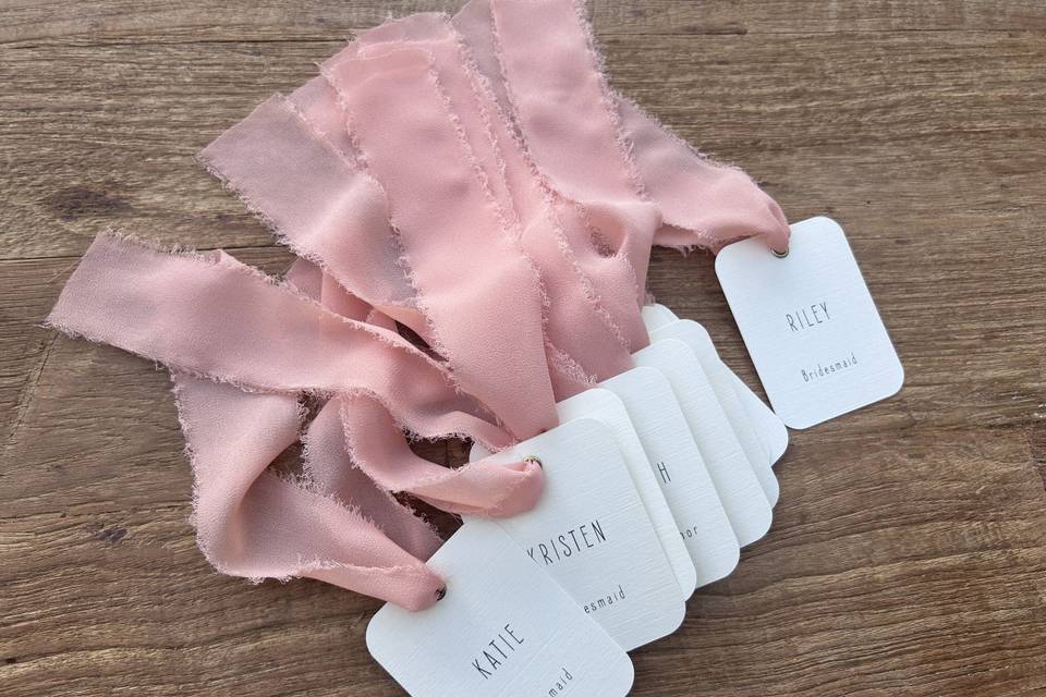 Hanger tags in pink chiffon