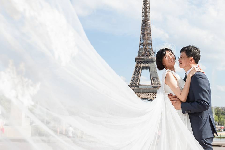 Post-Wedding Photos in Paris