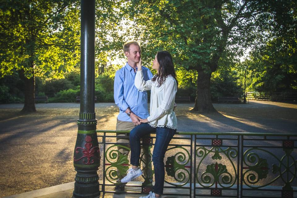 Engagement photos in battersea