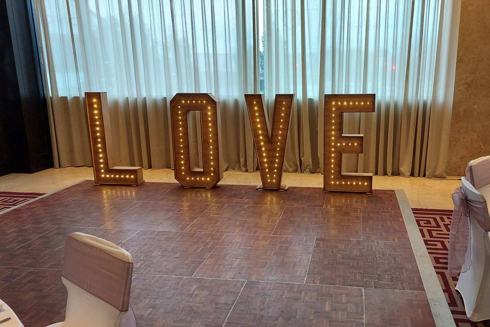 Rustic LED LOVE letters 4ft