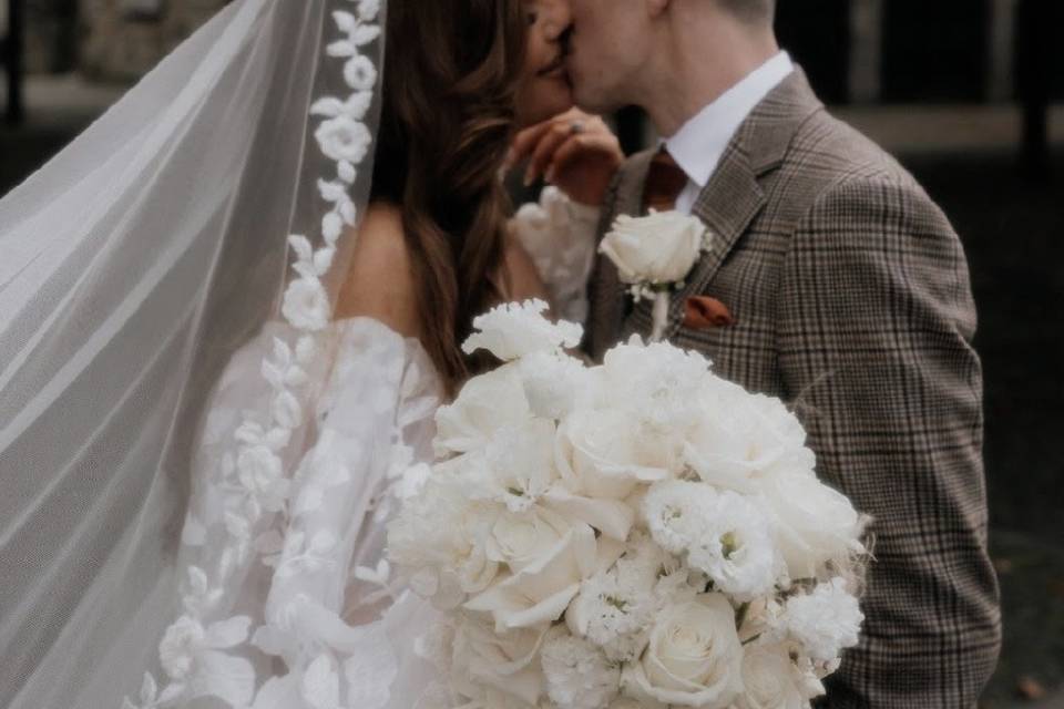 White bouquet