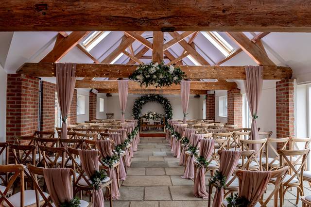 Hanbury Wedding Barn Wedding Venue Barton under Needwood