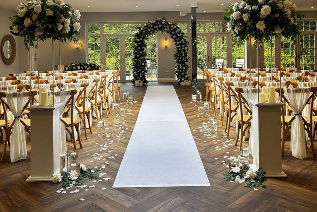 Rustic Wedding Blooms Hire & Co