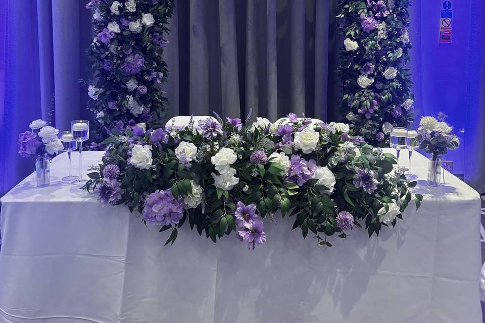 Sweetheart table in Lilac