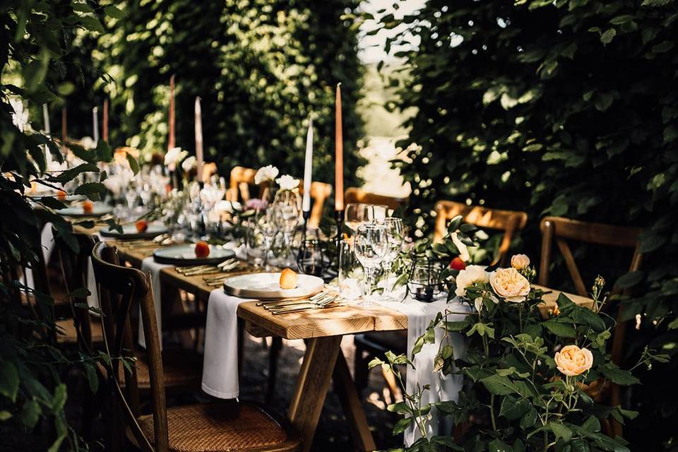 Outdoor wedding breakfast