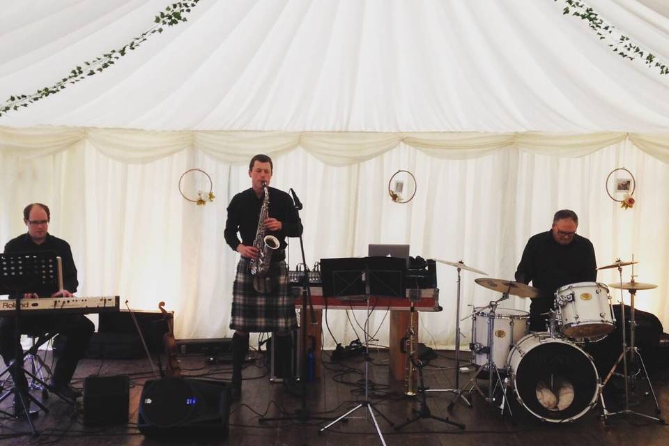 Music and DJs HotScotch Ceilidh Band 19