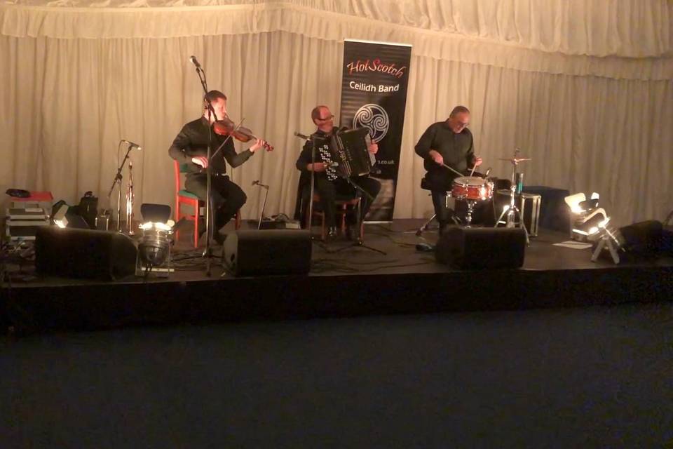 Music and DJs HotScotch Ceilidh Band 6