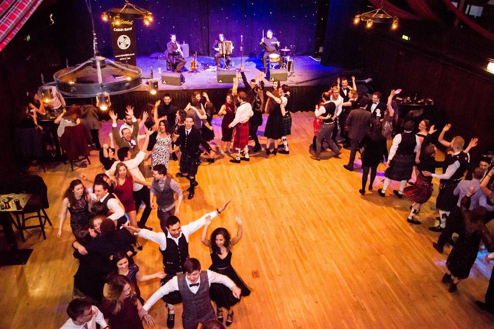 Music and DJs HotScotch Ceilidh Band 16