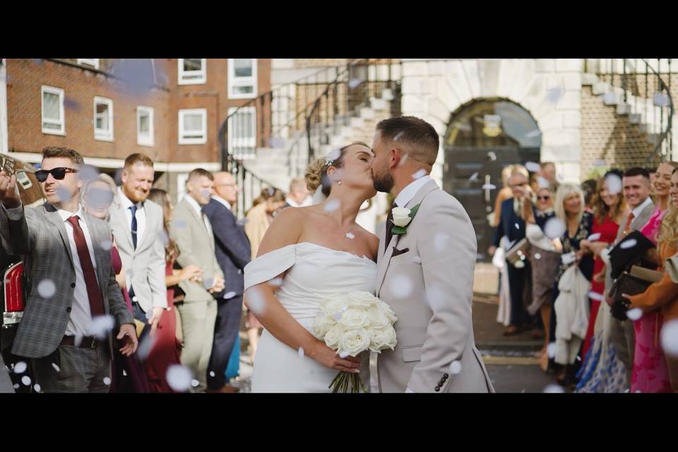 Confetti Kiss