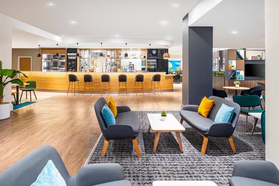 Holiday Inn Leicester Bar