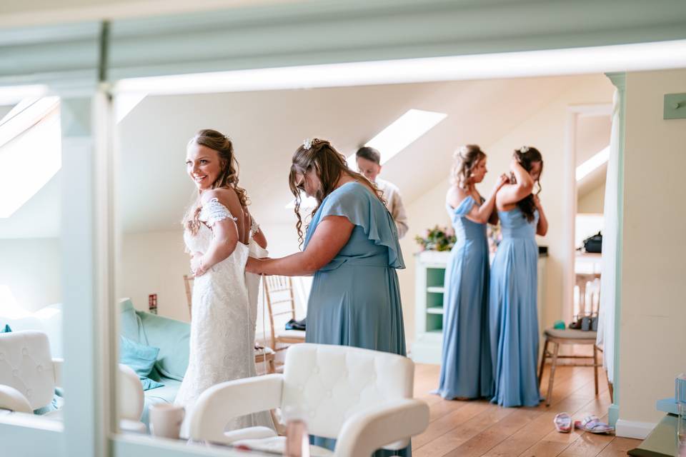 Getting ready in bridal suite