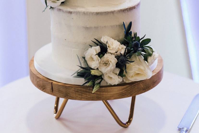 2 tier semi naked cake