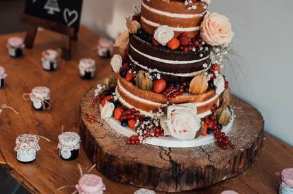 4 tier naked cake