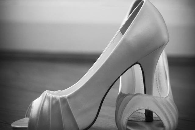 Beautiful b&w bridal shoes