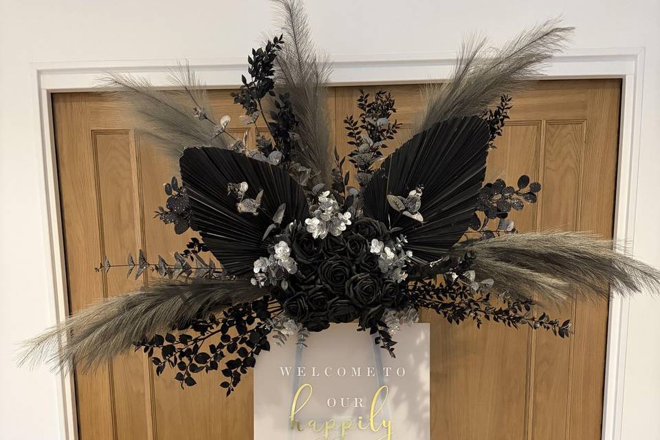 Easel with black pampas