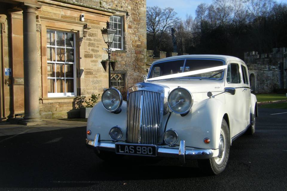 Austin A.125  Newbattle Abbey