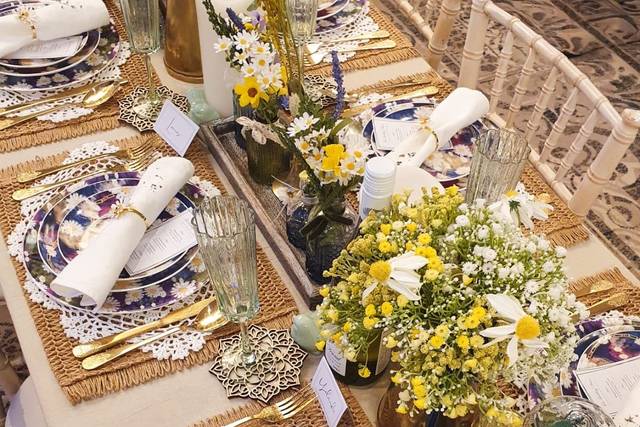 Daisy Chain Tablescape