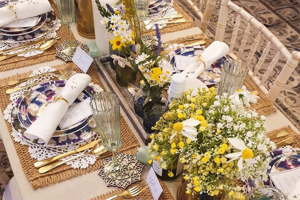 Daisy Chain Tablescape