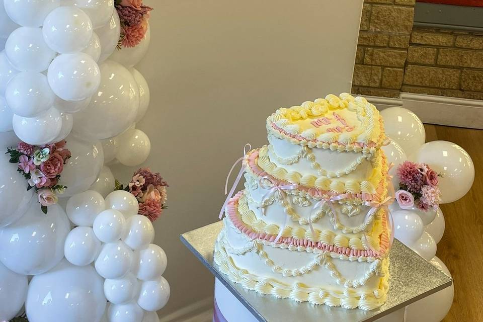 3 tier vintage heart 💓