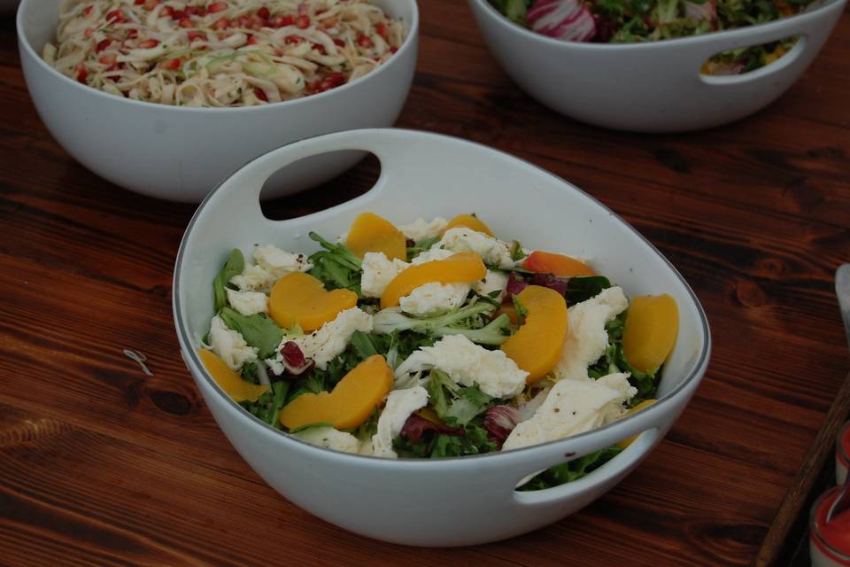 Roasted peach salad