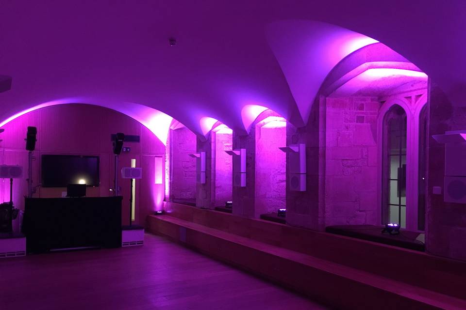 Purple uplighting