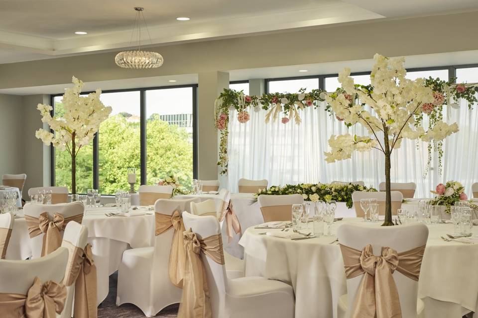 Ballroom with neutral colour scheme