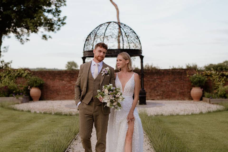 Marry under the Pergola