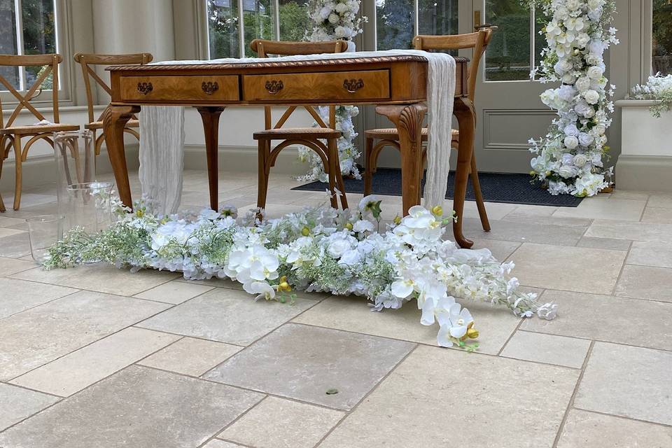 Flower arch and flowers hire