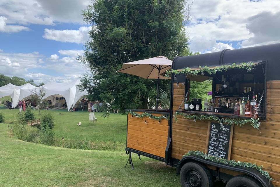 Tayberry Gin and Prosecco Bar