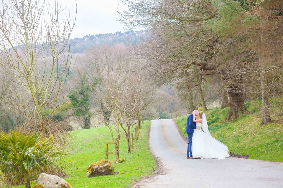 Countryside kiss