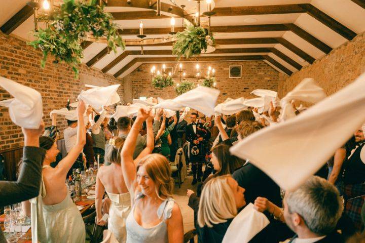 Barn wedding near edinburgh_cr