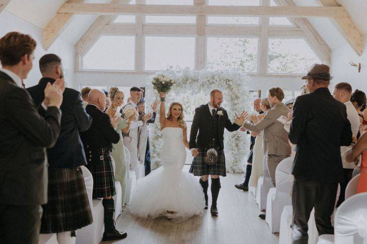 Wedding celebrant marriage