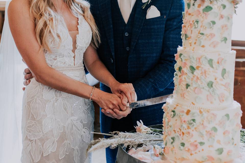 Cake Cutting Stanlake Park