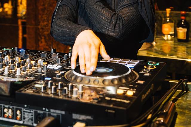 Lounge DJ