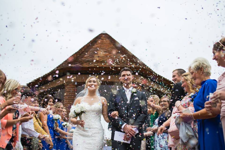 Confetti in Italian Gardens