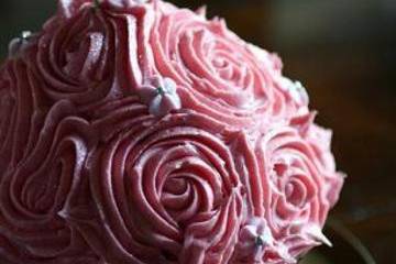 Rose cupcake assortment